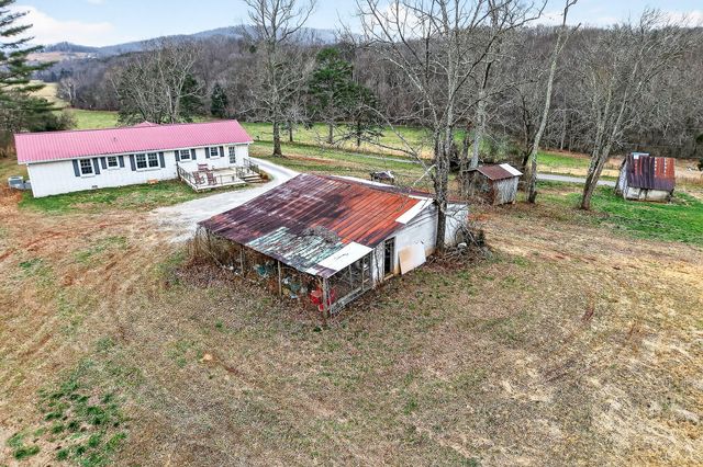 1528 Dry Creek Rd, Mcminnville, TN 37110