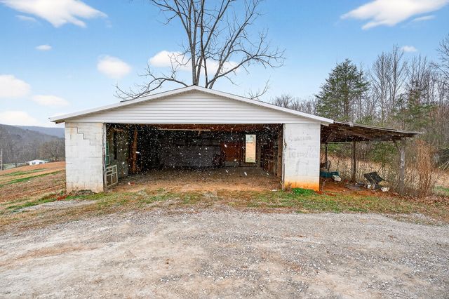 1528 Dry Creek Rd, Mcminnville, TN 37110