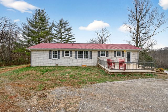 1528 Dry Creek Rd, Mcminnville, TN 37110