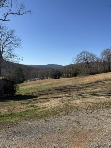 1528 Dry Creek Rd, Mcminnville, TN 37110