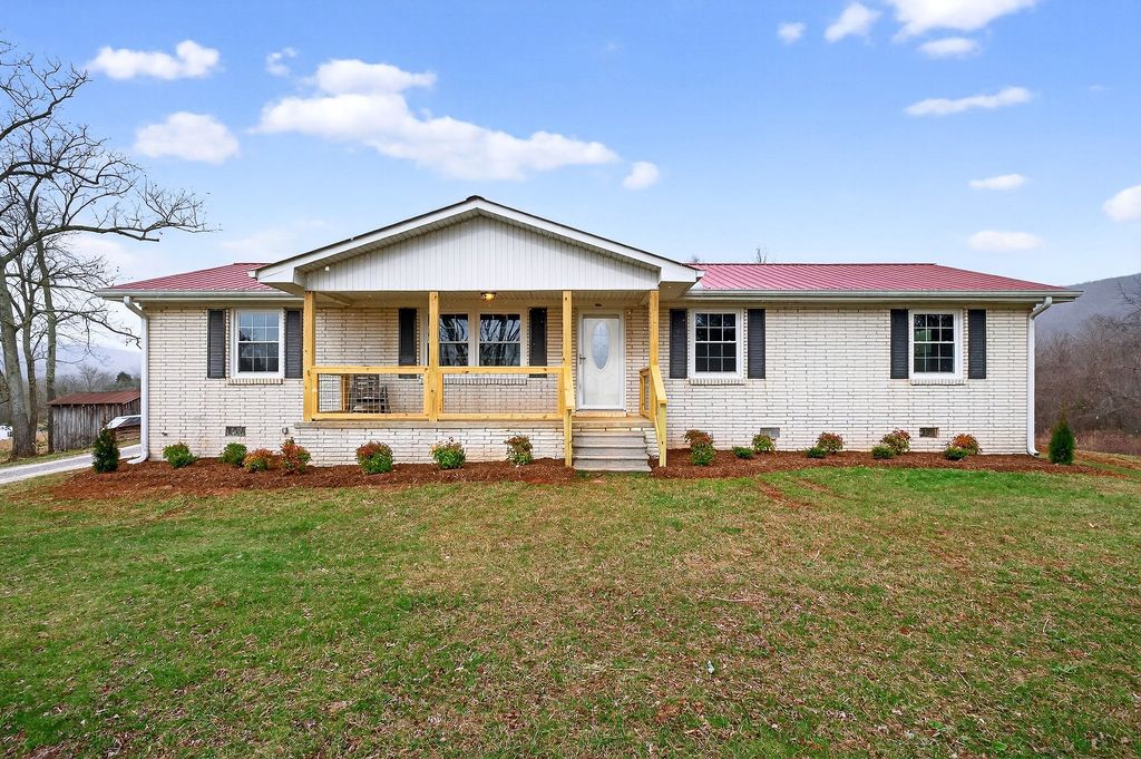 1528 Dry Creek Rd, Mcminnville, TN 37110