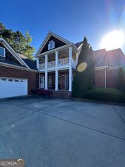 1085 Eagles Brooke Drive, Locust Grove, GA 30248