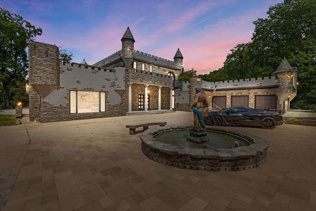 3 Saville Row Street, Barrington Hills, IL 60010