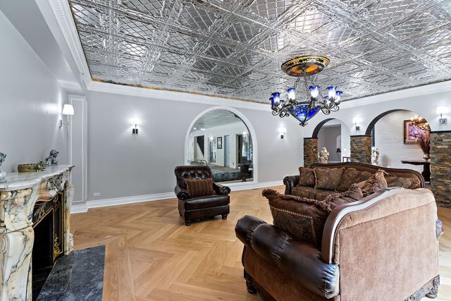 3 Saville Row Street, Barrington Hills, IL 60010