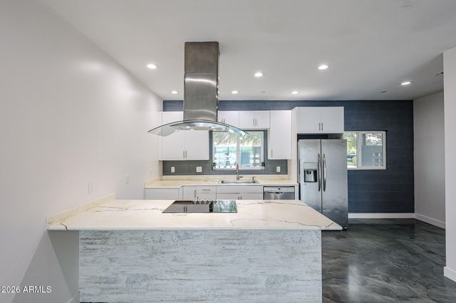 7526 E COOLIDGE Street, Scottsdale, AZ 85251