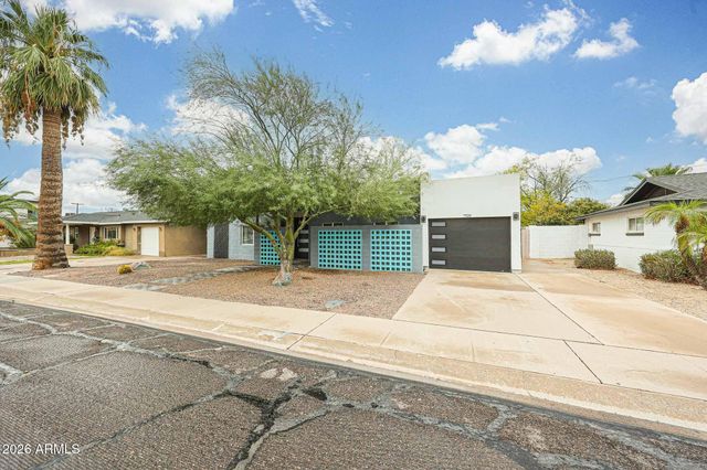 7526 E COOLIDGE Street, Scottsdale, AZ 85251