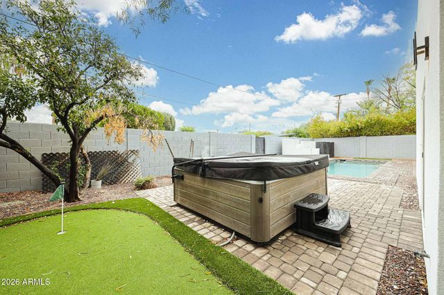 7526 E COOLIDGE Street, Scottsdale, AZ 85251