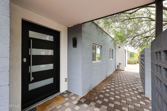 7526 E COOLIDGE Street, Scottsdale, AZ 85251