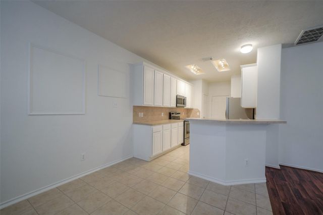 146 Silver Penny Drive, The Woodlands, TX 77384