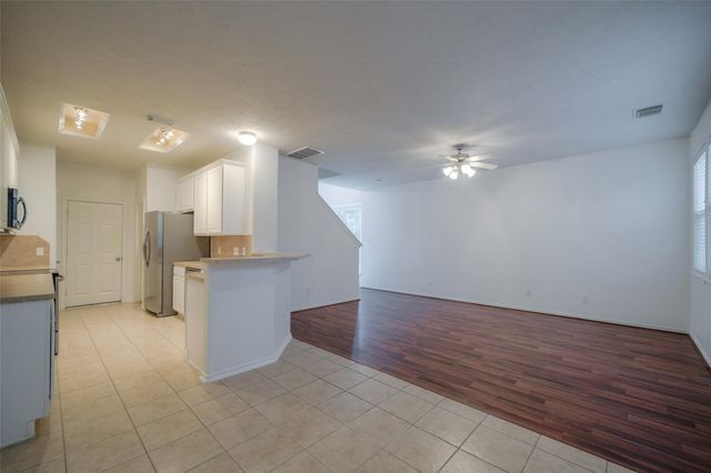 146 Silver Penny Drive, The Woodlands, TX 77384