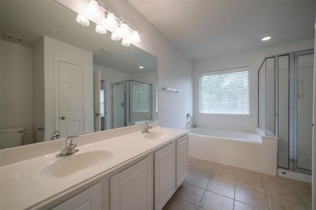 146 Silver Penny Drive, The Woodlands, TX 77384