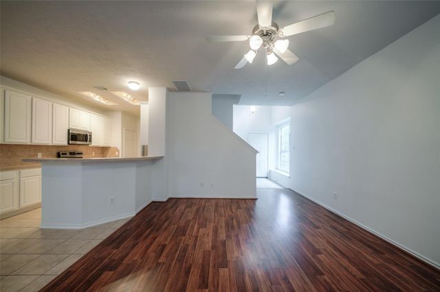 146 Silver Penny Drive, The Woodlands, TX 77384