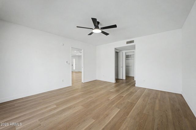 5122 W ROYAL PALM Road, Glendale, AZ 85302