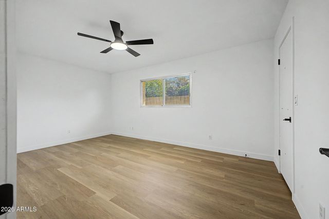 5122 W ROYAL PALM Road, Glendale, AZ 85302