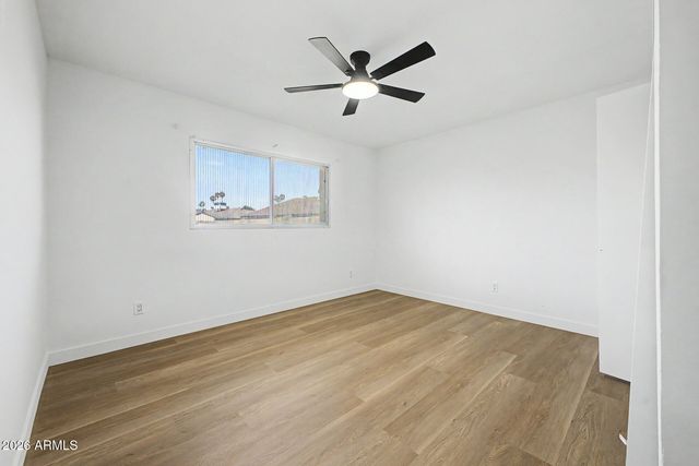 5122 W ROYAL PALM Road, Glendale, AZ 85302