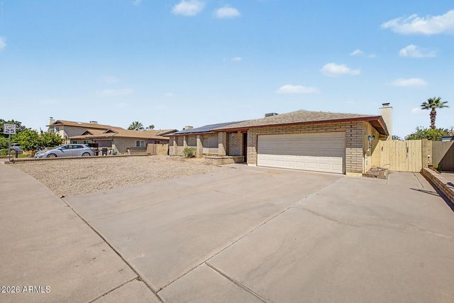 5122 W ROYAL PALM Road, Glendale, AZ 85302