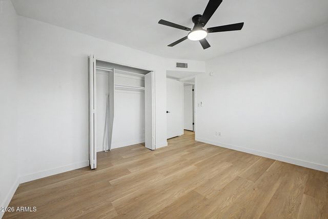 5122 W ROYAL PALM Road, Glendale, AZ 85302