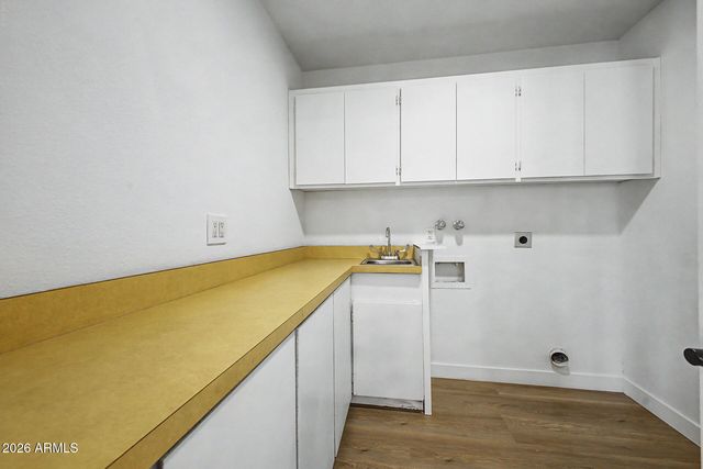 5122 W ROYAL PALM Road, Glendale, AZ 85302