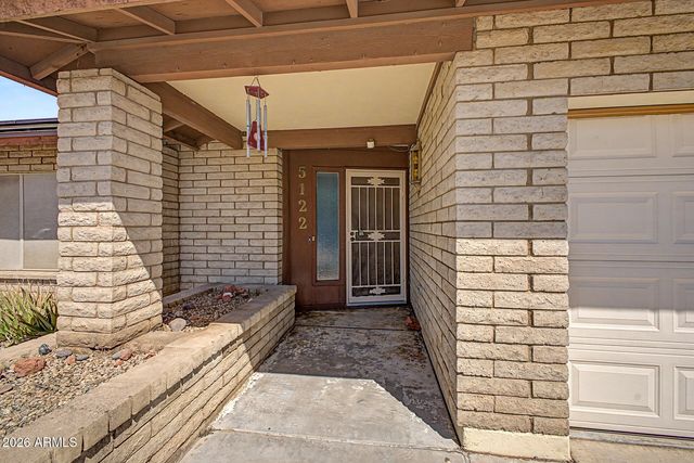 5122 W ROYAL PALM Road, Glendale, AZ 85302