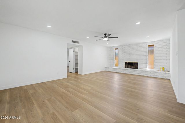 5122 W ROYAL PALM Road, Glendale, AZ 85302