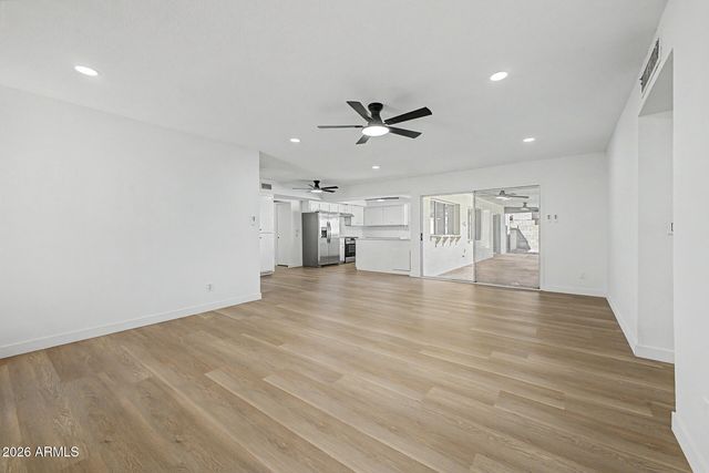 5122 W ROYAL PALM Road, Glendale, AZ 85302