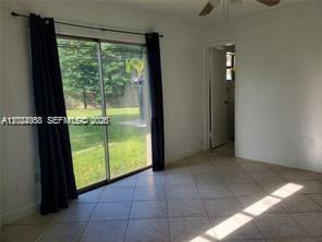 9401 SW 181st St, Palmetto Bay, FL 33157