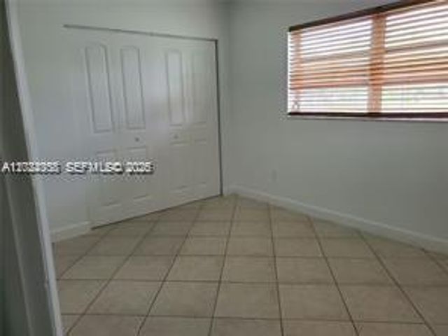 9401 SW 181st St, Palmetto Bay, FL 33157