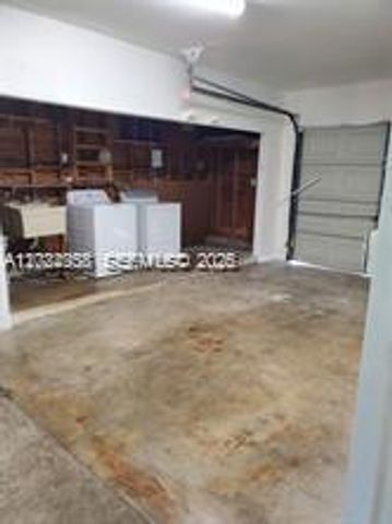 9401 SW 181st St, Palmetto Bay, FL 33157