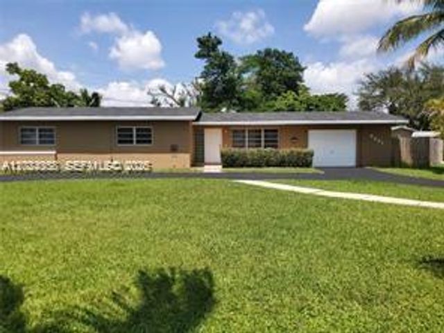 9401 SW 181st St, Palmetto Bay, FL 33157