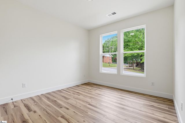206 Kendrick Street, Greer, SC 29651
