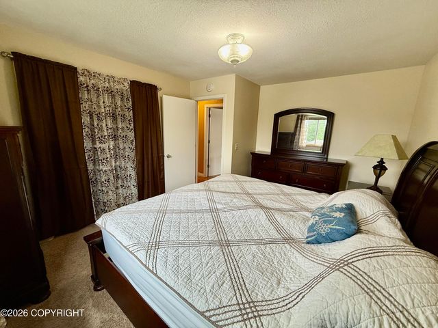 1612 Cara Loop, Anchorage, AK 99515