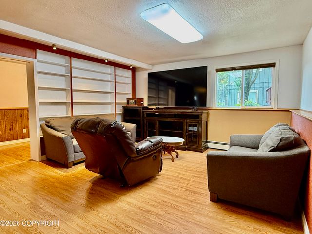 1612 Cara Loop, Anchorage, AK 99515