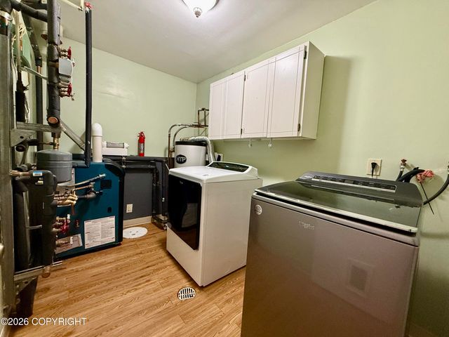 1612 Cara Loop, Anchorage, AK 99515