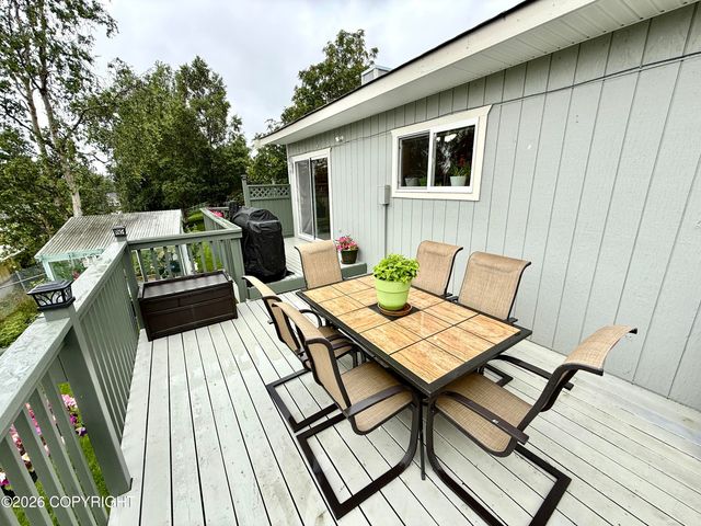 1612 Cara Loop, Anchorage, AK 99515