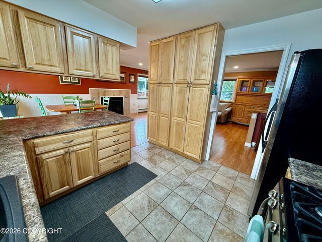 1612 Cara Loop, Anchorage, AK 99515