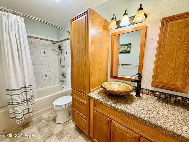1612 Cara Loop, Anchorage, AK 99515