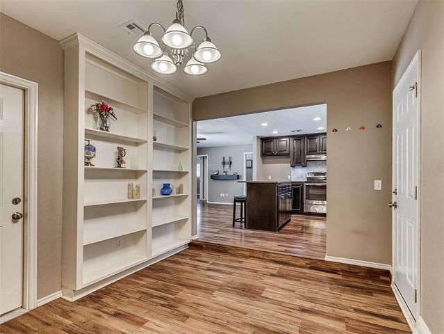 220 S Irving Drive, Moore, OK 73160