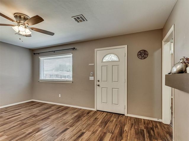 220 S Irving Drive, Moore, OK 73160