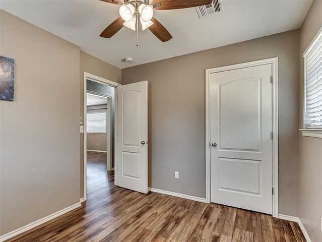 220 S Irving Drive, Moore, OK 73160
