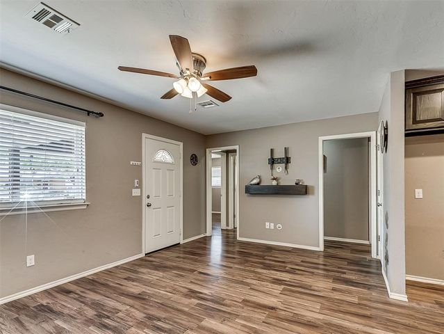 220 S Irving Drive, Moore, OK 73160