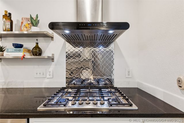 2411 E 72nd Place 2-A-3, Tulsa, OK 74136