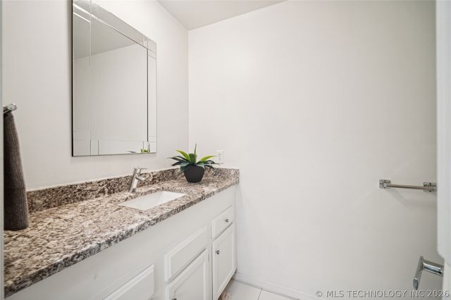 2411 E 72nd Place 2-A-3, Tulsa, OK 74136