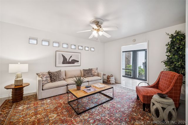 2411 E 72nd Place 2-A-3, Tulsa, OK 74136