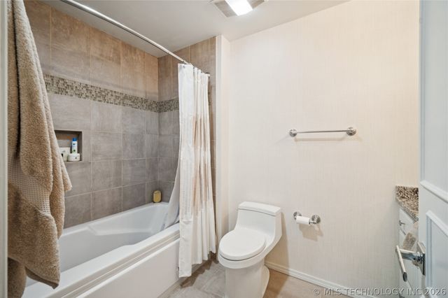 2411 E 72nd Place 2-A-3, Tulsa, OK 74136