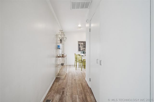 2411 E 72nd Place 2-A-3, Tulsa, OK 74136