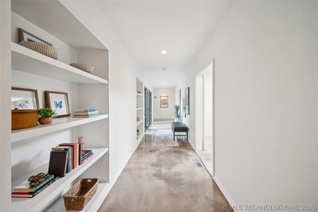 2411 E 72nd Place 2-A-3, Tulsa, OK 74136