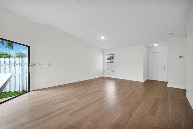 2414 San Remo Cir, Homestead, FL 33035