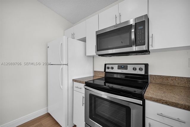 2414 San Remo Cir, Homestead, FL 33035