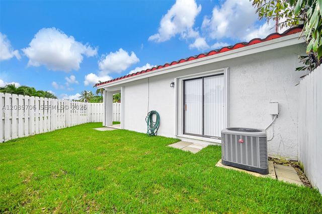 2414 San Remo Cir, Homestead, FL 33035