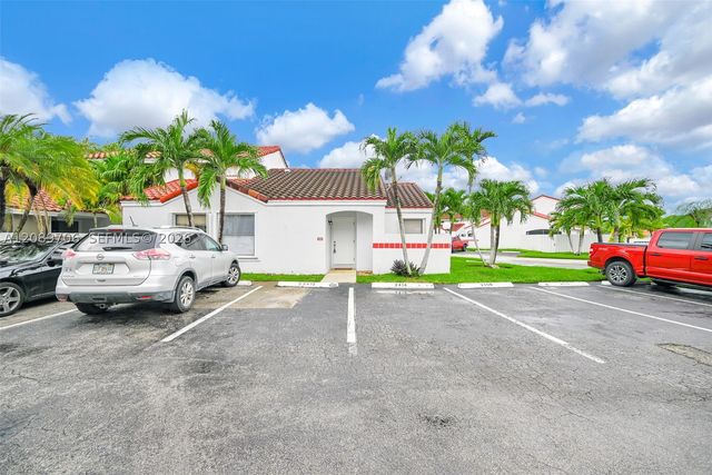 2414 San Remo Cir, Homestead, FL 33035